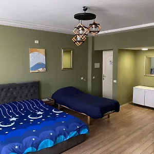 https://driti-central.hotels-in-tirana.com