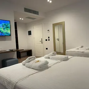 Hotel The Queen's Lion Premium, Sarande