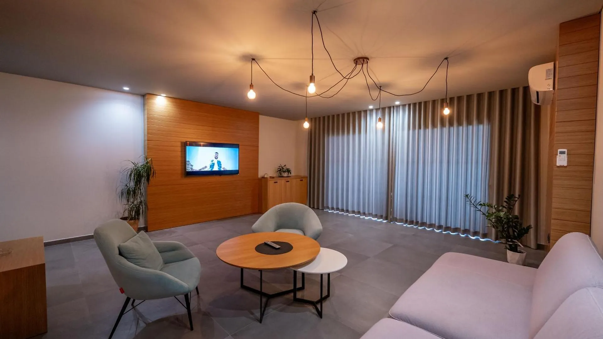 Aparthotel Franklin Rooms Sarande