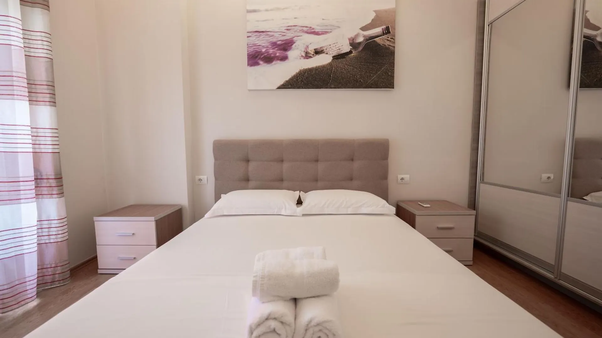 Franklin Rooms Saranda Appart hôtel