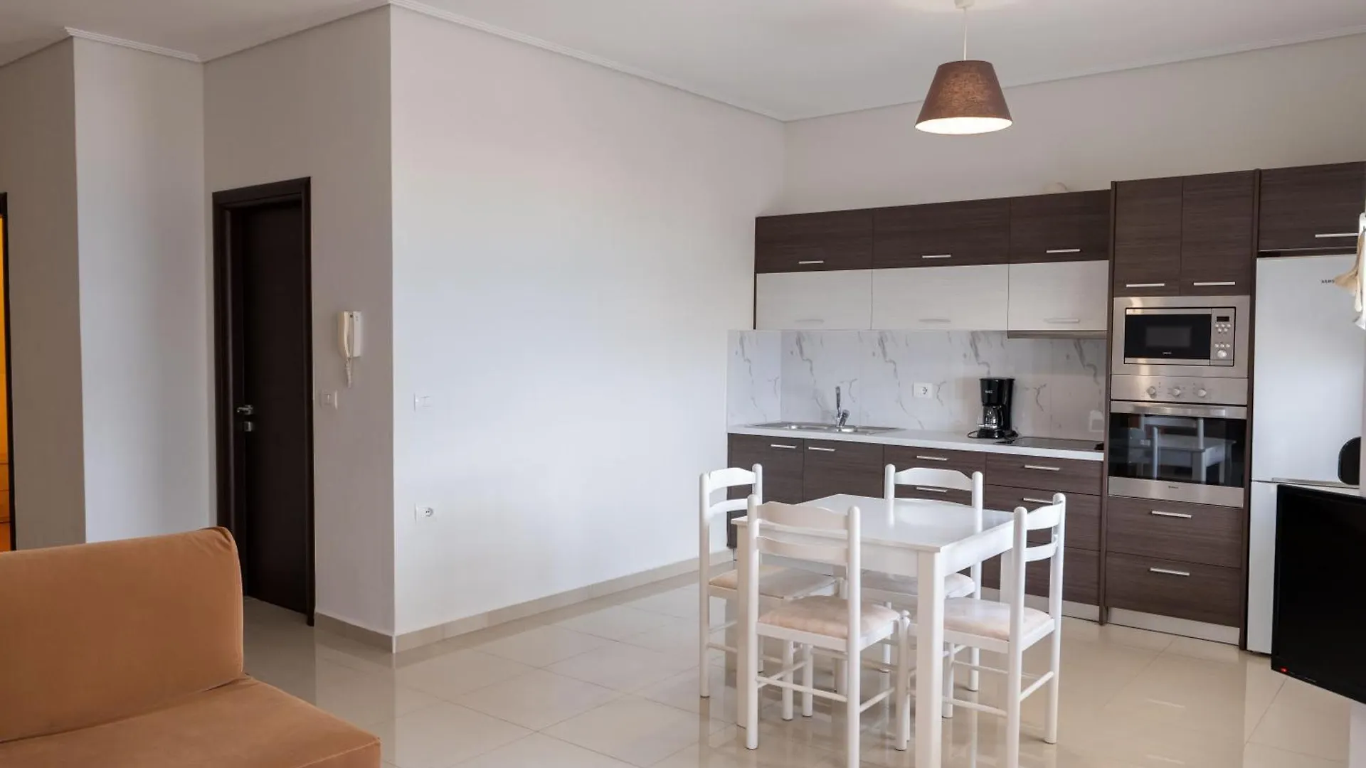Franklin Rooms Saranda Appart hôtel