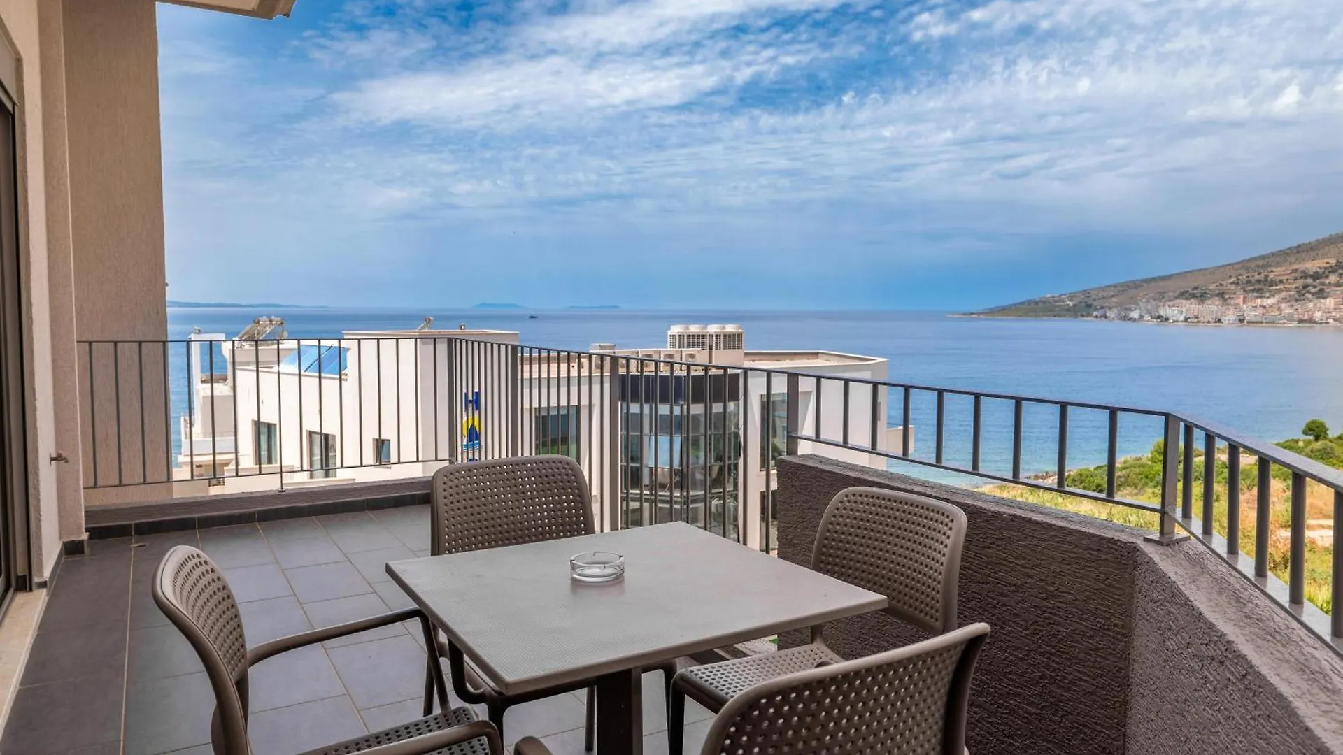 Franklin Rooms Sarande Aparthotel