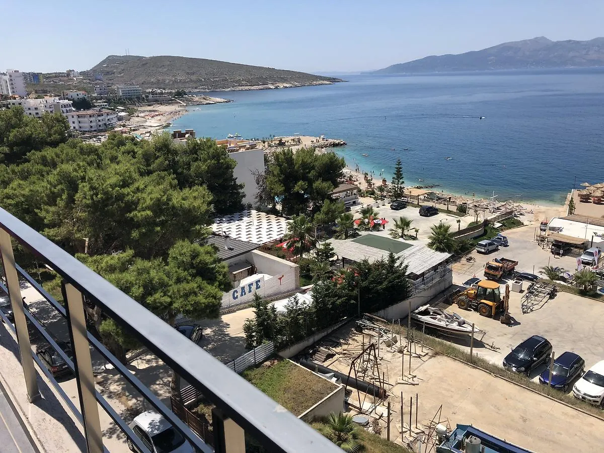 Franklin Rooms Saranda 0*,